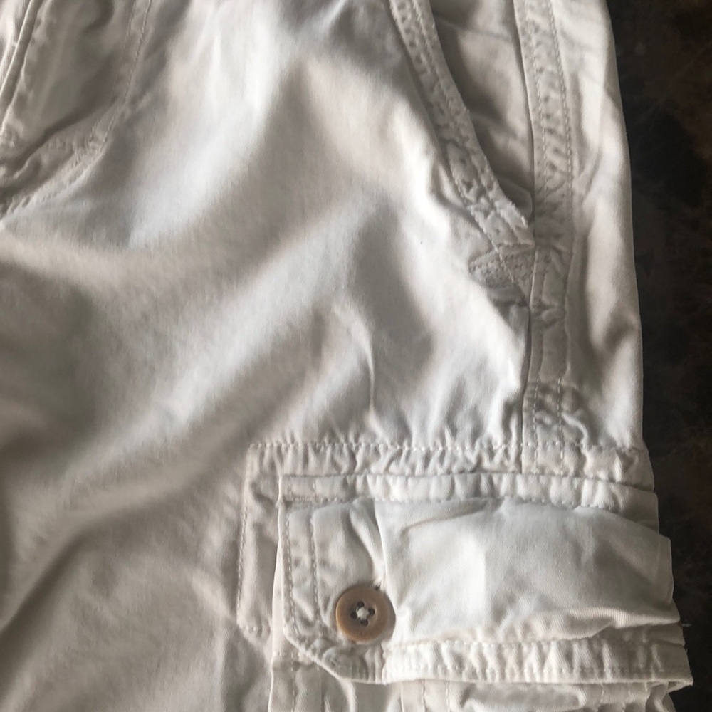 Stone color cargo shorts - Picture 2 of 4